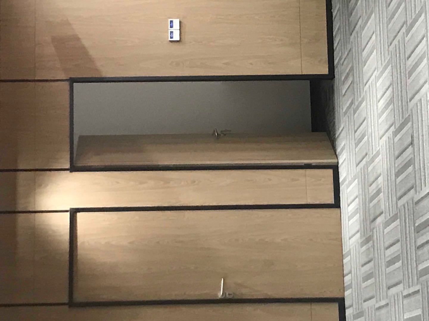 room invisible door